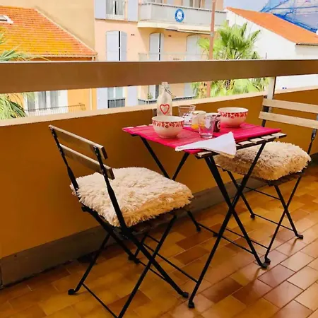 Cosy Proche Centre Parking Apartment *