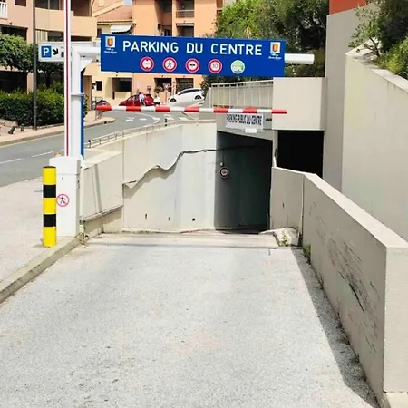 Cosy Proche Centre Parking Apartment *